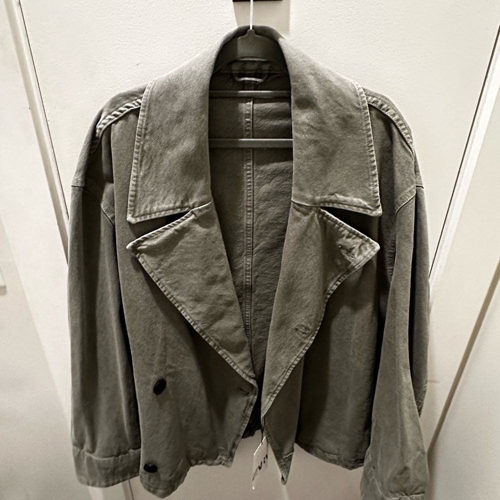 Zara Men’s Gray/Green Jacket